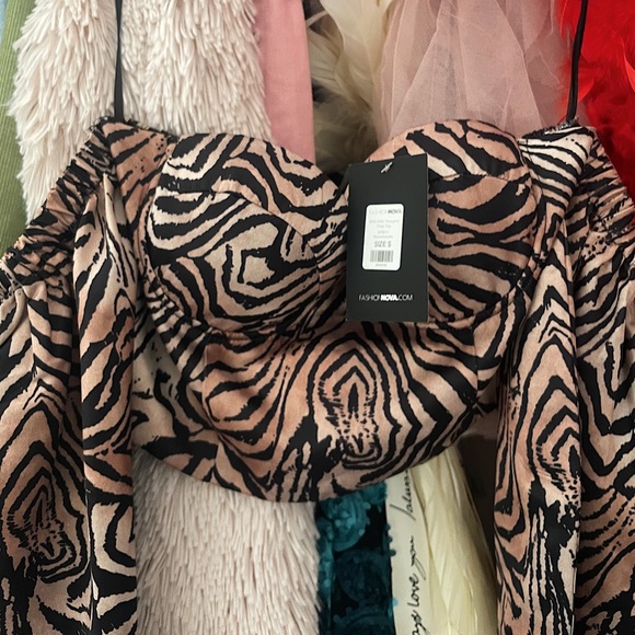 Zebra Crop Top - Picture 2 of 4